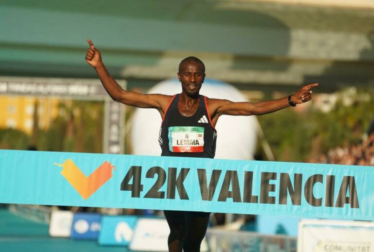 Sisay Lemma Sets Valencia Marathon Course Record with 20148 Watch